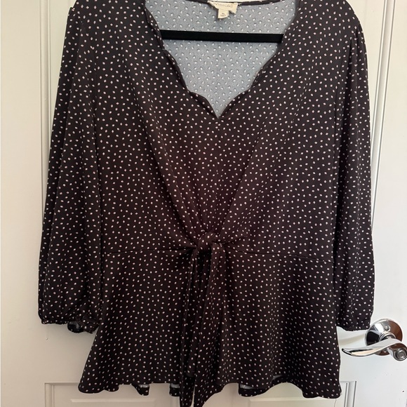 Meraki Black and White Tie Front 3/4 Sleeve Blouse - Picture 2 of 5